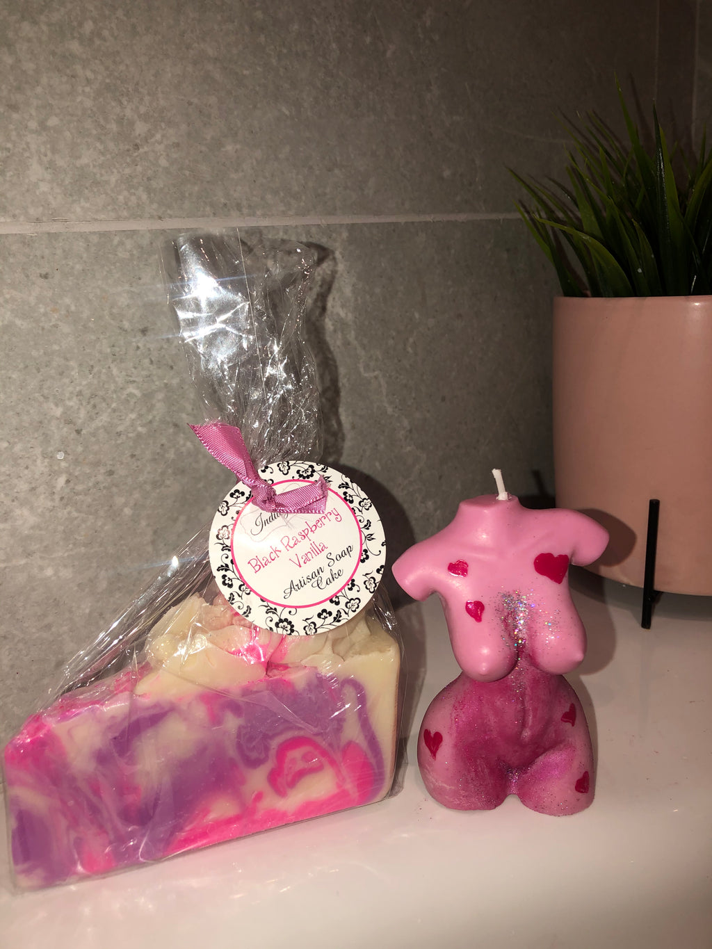 Valentines Love-Heart ‘ Ziana’ and Soap Cake Giftset